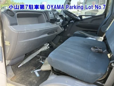MITSUBISHI CANTER