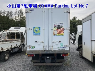 MITSUBISHI CANTER