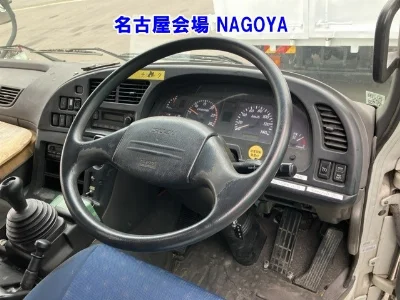 ISUZU GIGA
