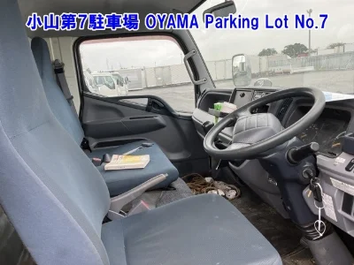 MITSUBISHI CANTER