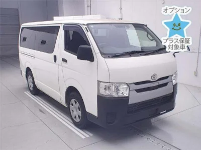 TOYOTA REGIUS ACE