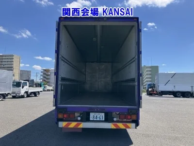 MITSUBISHI FUSO SUPER GREAT