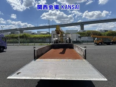 MITSUBISHI CANTER