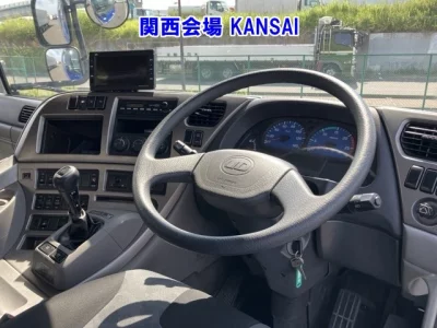 NISSAN DIESEL (UD) QUON