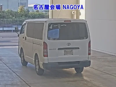 TOYOTA REGIUS ACE