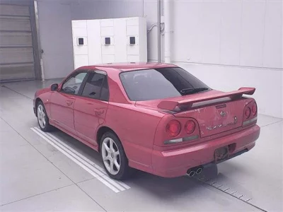 NISSAN SKYLINE