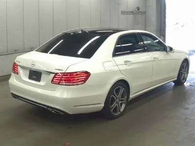 MERCEDES BENZ E CLASS