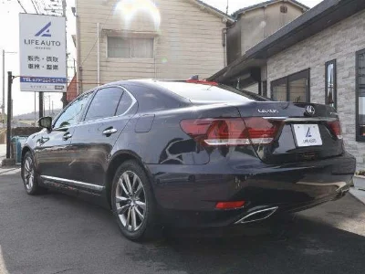 LEXUS LS
