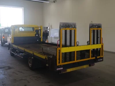 MITSUBISHI CANTER