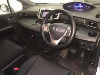 HONDA FREED SPIKE