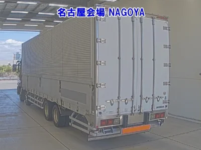 MITSUBISHI FUSO SUPER GREAT