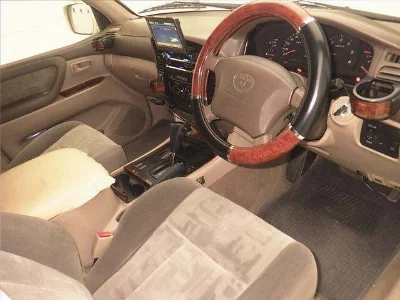 TOYOTA LAND CRUISER 100