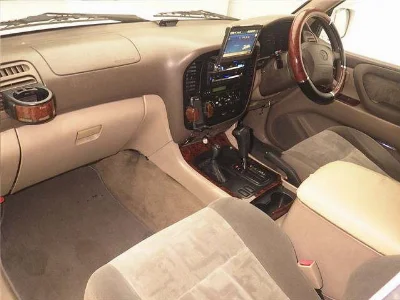 TOYOTA LAND CRUISER 100