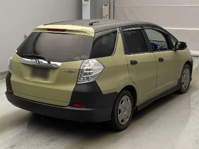 HONDA FIT SHUTTLE HYBRID