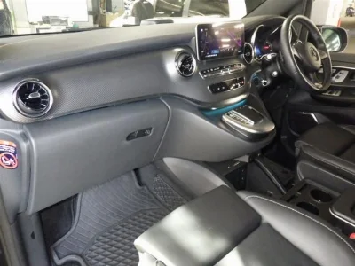 MERCEDES BENZ V CLASS