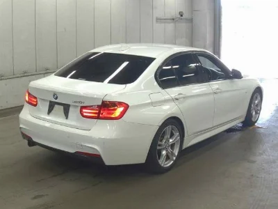 BMW 3 SERIES