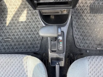 TOYOTA STARLET
