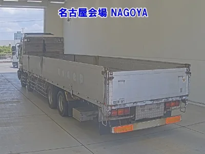 ISUZU GIGA