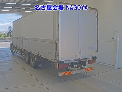 MITSUBISHI FUSO SUPER GREAT