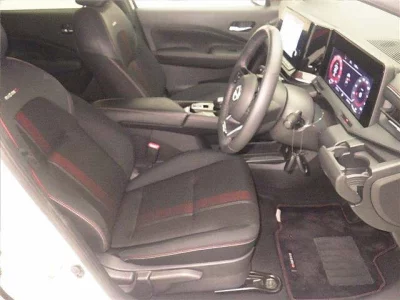 NISSAN AURA