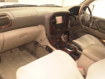 TOYOTA LAND CRUISER 100