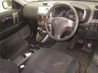 TOYOTA RUSH
