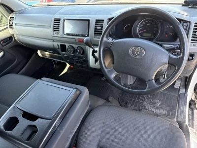 TOYOTA REGIUS ACE