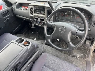 ISUZU COMO