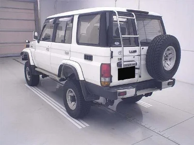 TOYOTA LAND CRUISER 70