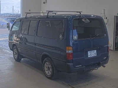TOYOTA HIACE