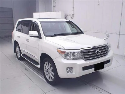 TOYOTA LAND CRUISER