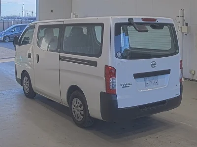NISSAN NV350 CARAVAN