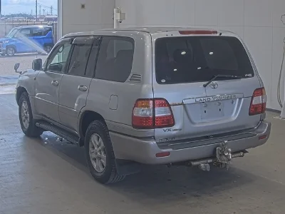 TOYOTA LAND CRUISER