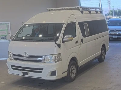 TOYOTA REGIUS ACE