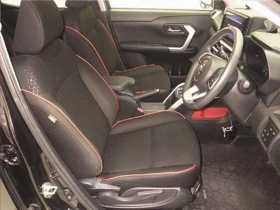 DAIHATSU ROCKY