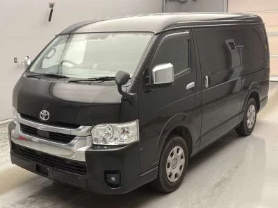 TOYOTA HIACE WAGON