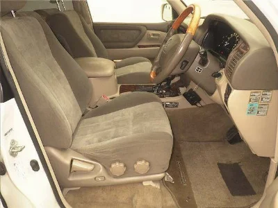 TOYOTA LAND CRUISER 100