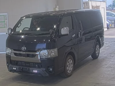TOYOTA HIACE