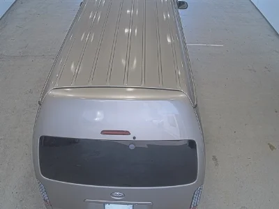 TOYOTA HIACE COMMUTER
