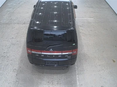 MITSUBISHI DELICA WAGON