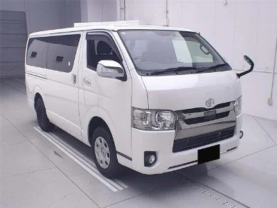 TOYOTA REGIUS ACE