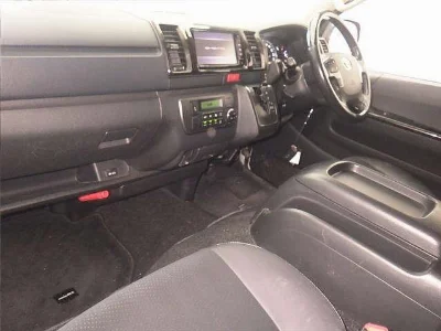 TOYOTA REGIUS ACE