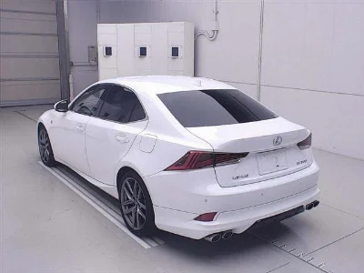 LEXUS IS