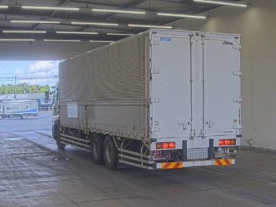 NISSAN DIESEL (UD) QUON