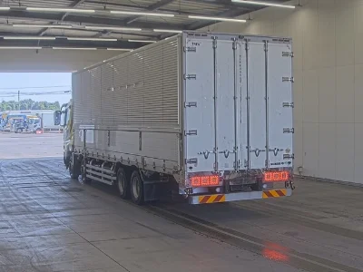 MITSUBISHI FUSO SUPER GREAT