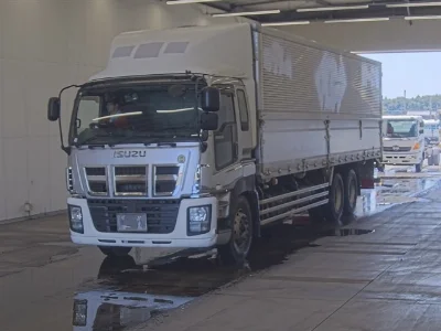 ISUZU GIGA