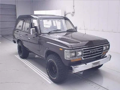 TOYOTA LAND CRUISER
