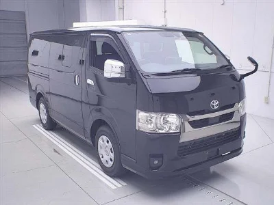 TOYOTA HIACE