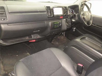 TOYOTA HIACE