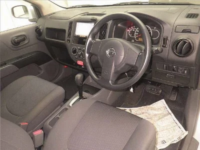 NISSAN AD EXPERT